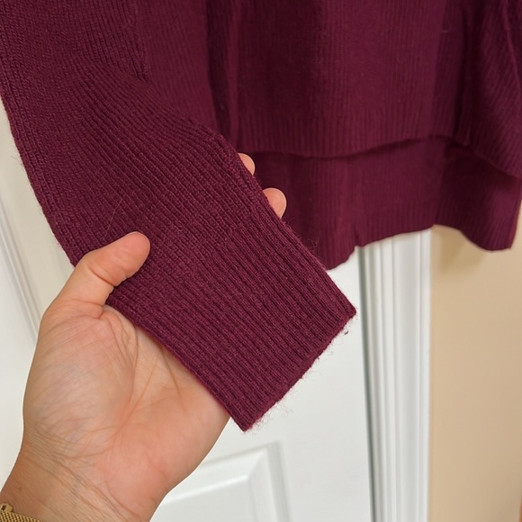 Madewell High-Low Turtleneck Sweater - Picture 5 of 6